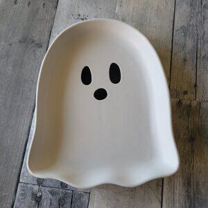 NWT - Tabletops Gallery Ceramic White ghost Dish